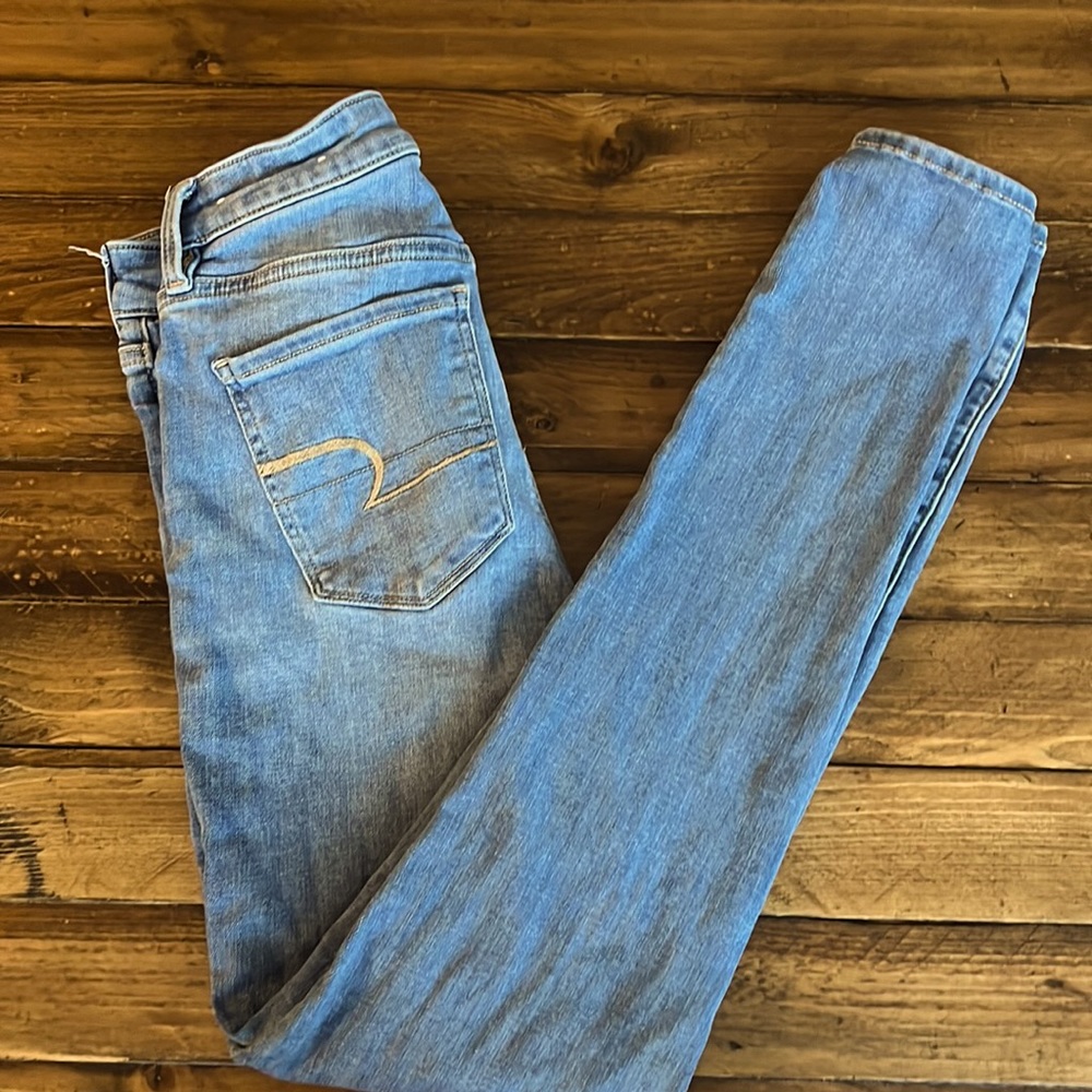 American eagle jeans sz 4 distressed